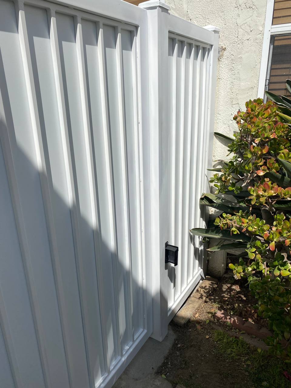 Van Nuys swing gate detail close view