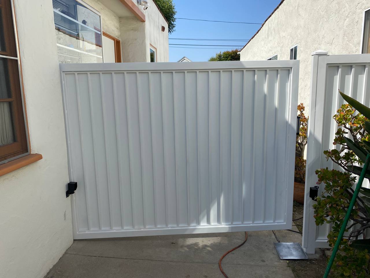 Van Nuys New Swing Gate Installation with LA500 Opener and myQ Control